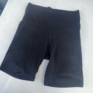 Aritzia TNA biker shorts